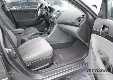 2009 Hyundai Sonata Gls from USA, damaged, VIN 5NPET46C79H492774